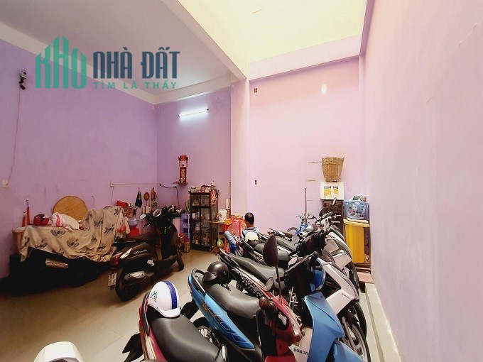 Bán CHDV hạ 2 tỷ, HXT Khuông Việt, Phú Trung, Tân Phú, 115m2, 4 tầng, nở hậu, 10 phòng.