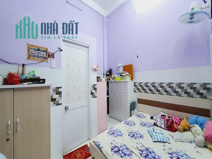 Bán CHDV hạ 2 tỷ, HXT Khuông Việt, Phú Trung, Tân Phú, 115m2, 4 tầng, nở hậu, 10 phòng.