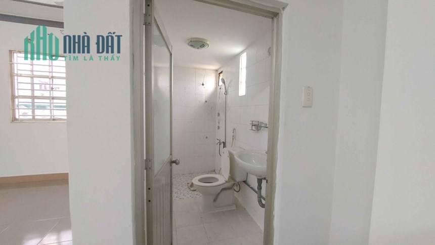 BÁN NHÀ KHA VẠN CÂN LINH ĐÔNG THỦ ĐỨC, HẺM XE HƠI THÔNG, 80M2, SỔ HỒNG HOÀN CÔNG GIÁ RẺ CHỈ 5.xx TỶ.