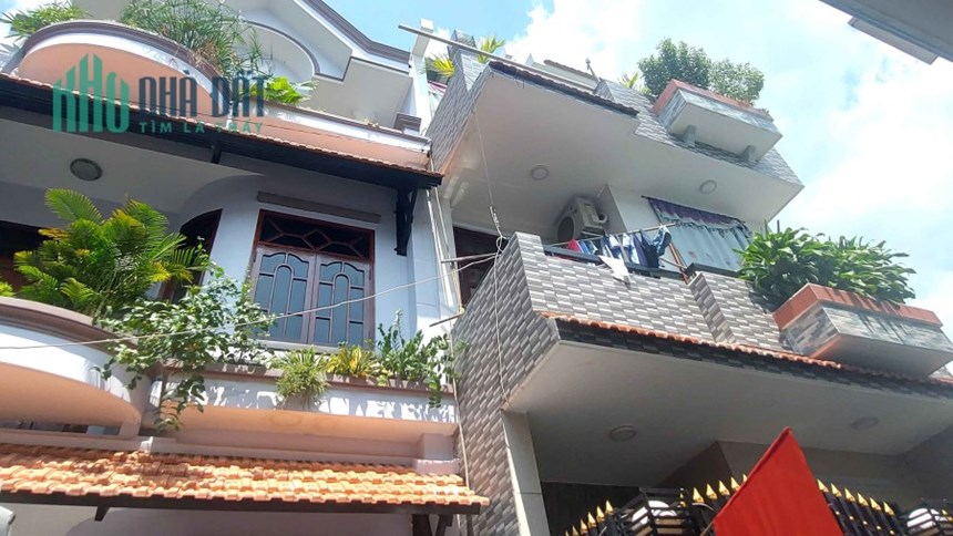 BÁN NHÀ KHA VẠN CÂN LINH ĐÔNG THỦ ĐỨC, HẺM XE HƠI THÔNG, 80M2, SỔ HỒNG HOÀN CÔNG GIÁ RẺ CHỈ 5.xx TỶ.