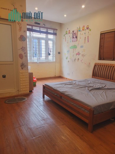 Bán gấp Nhà Phố Láng Hạ lô góc 45m 4Tầng MT 5m  chỉ 6 tỷ.