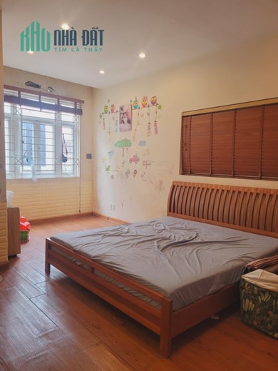 Bán gấp Nhà Phố Láng Hạ lô góc 45m 4Tầng MT 5m  chỉ 6 tỷ.
