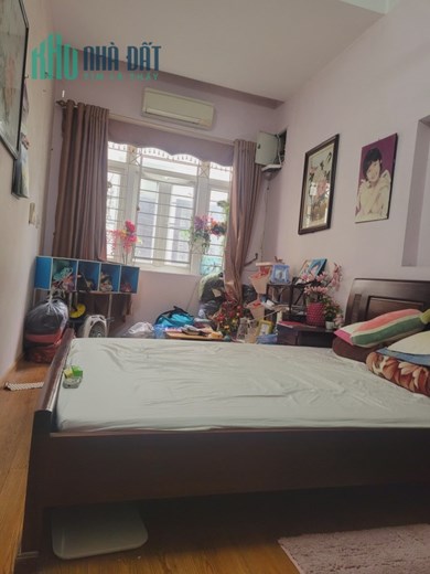 Bán gấp Nhà Phố Láng Hạ lô góc 45m 4Tầng MT 5m  chỉ 6 tỷ.