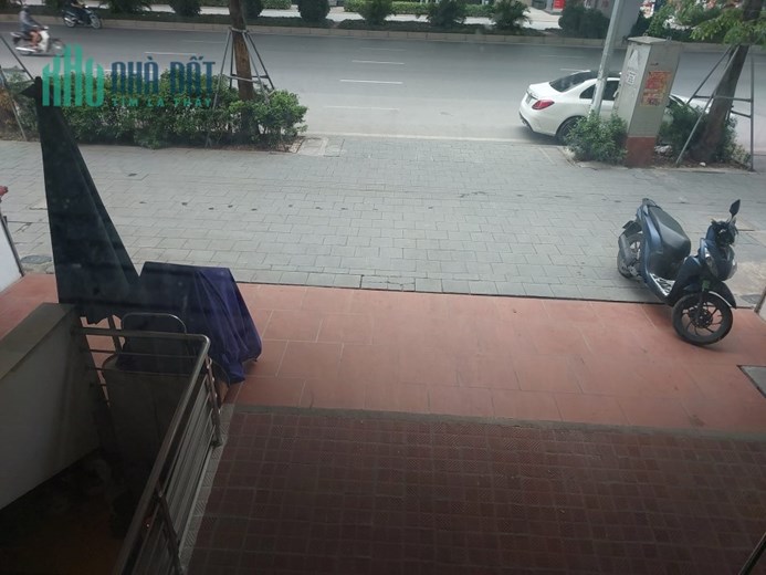 Cho thuê mặt bằng Tầng 1, 150m2, 9m, 32 triệu, Phạm Văn Đồng, Bắc Từ Liêm.