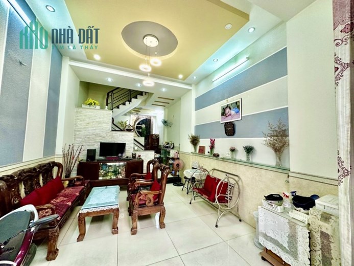 Gò Xoài hẻm xe hơi đỗ cửa 3 tầng Nhỉnh 4 tỷ