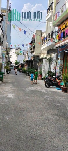 Gò Xoài hẻm xe hơi đỗ cửa 3 tầng Nhỉnh 4 tỷ