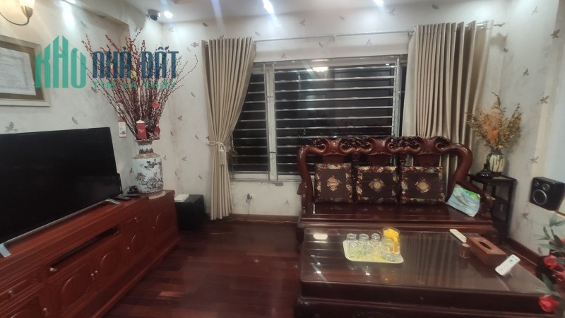 NHÀ ĐẸP 5 TẦNG + 1 HẦM PHỐ NGỌC THỤY