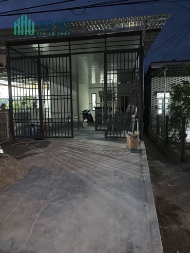 Cần bán nhà và cho thuê nhà nguyên căn mặt tiền thuận tiện kd và ở