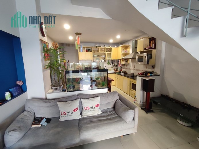 Bán gấp nhà HXH NguyễnThịThập Quận7,DT90m2, 6PN, chỉ 11 tỷ