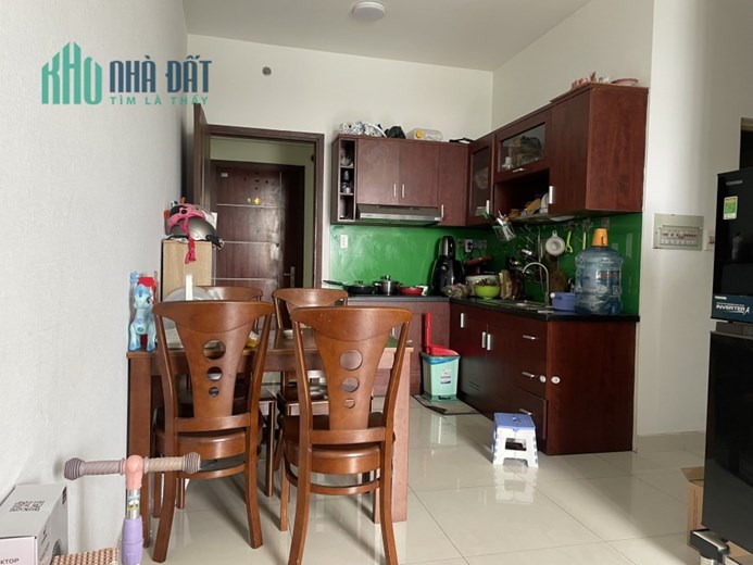 Em cần bán gấp CH Toky 2PN/2WC view hồ bơi. có nội thất. LH 0382202524