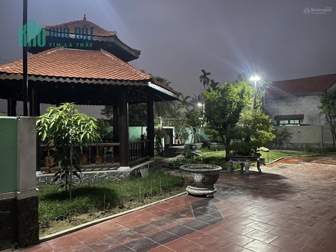 Chính chủ cần bán gấp biệt thự sân vườn nhà gỗ cao cấp giá rẻ Đường Quốc Lộ 14B, Xã Hòa Khương, Hòa
