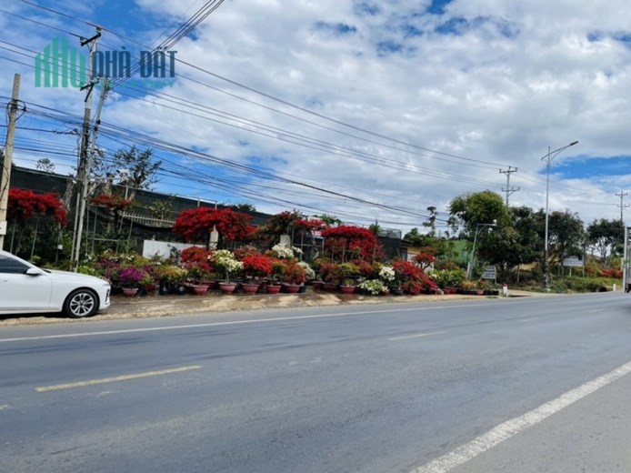 Bán gấp Nhà Mặt tiền QL20, H.Đức Trọng,T.Lâm Đồng