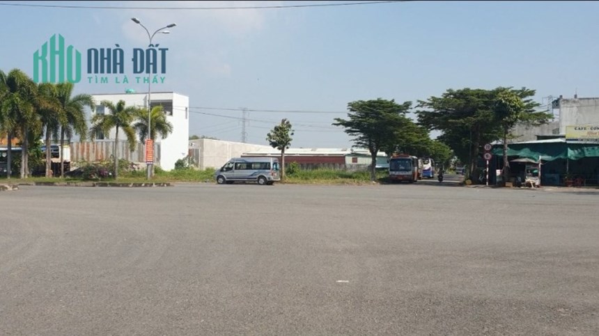 Chính chủ gửi bán lô đất thổ cư trong Khu công nghiệp Hòa Bình - Long Hậu