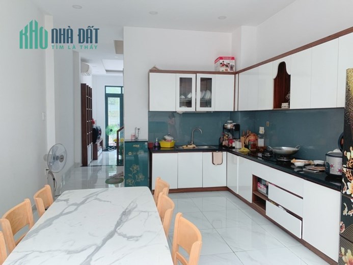 Bán Căn Đường Lê Trọng Tấn 56M2 4Tầng Quận Tân Phú Ô Tô Vào nhà