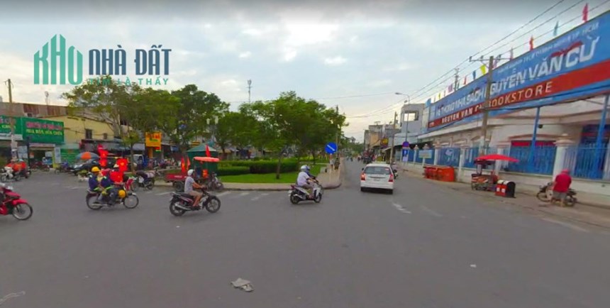 Bán 5 Lô Đất Mặt Tiền Đường Kênh Nước Đen Sổ Hồng Riêng Giá: chỉ 7.5 Tỷ / Lô Còn TL