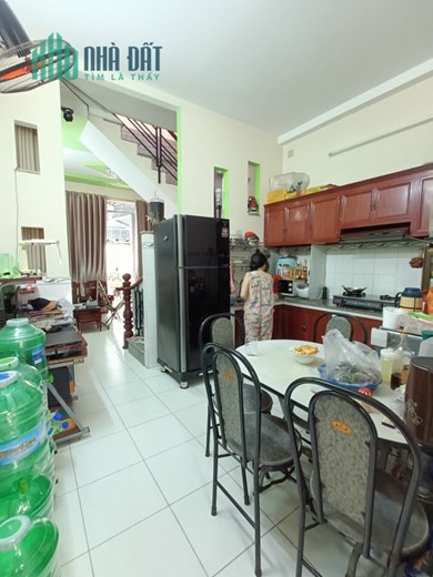 BÁN NHÀ NGAY LÊ VĂN QUỚI, BÌNH TÂN - HẺM 8M - 4x16 A4 - 2 TẦNG BTCT - 3PN, 3 WC