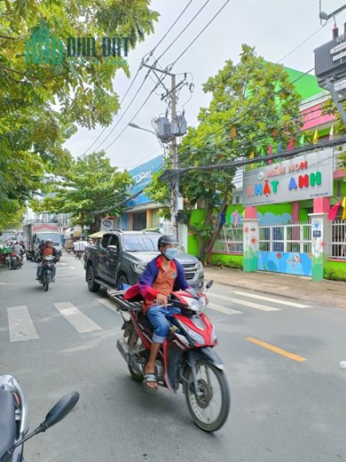 BÁN NHÀ NGAY LÊ VĂN QUỚI, BÌNH TÂN - HẺM 8M - 4x16 A4 - 2 TẦNG BTCT - 3PN, 3 WC