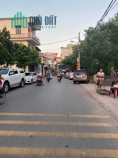 BÁN NHÀ PHỐ  GIA QUẤT DT 45M GIÁ 3.8 TỶ  KINH DOANH Ô TÔ TRÁNH;