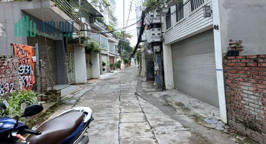 Bán đất Đức Giang, Long Biên ngõ ô tô tránh xe ba gác vào nhà, rộng rãi, gần phố, 43m, 2 tỷ 9