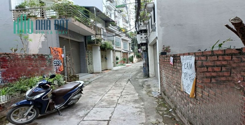 Bán đất Đức Giang, Long Biên ngõ ô tô tránh xe ba gác vào nhà, rộng rãi, gần phố, 43m, 2 tỷ 9