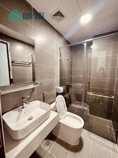 BÁN NHÀ TRẦN CUNG -VỊ TRÍ ĐẮC ĐỊA - Ô TÔ ĐỖ CỬA - KINH DOANH SẦM UẤT- 40M GIÁ 4.8T