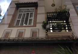 Bán nhà An Dương Vương .phường 16 Quận 8. 1 trệt , 2 lầu , 4PN chỉ 4,5 tỷ