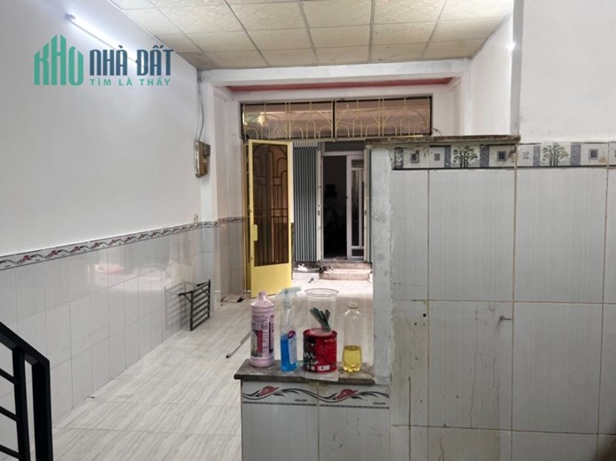 Nhà bán 2 Tầng hẻm thông 100 Dương Bá Trạc P2Q8 - Giá : 3.8 Tỷ