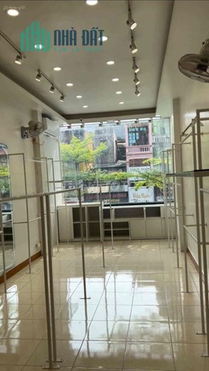 SANG NHƯỢNG CỬA HÀNG THỜI TRANG NỮ TẠI 154 NGUYỄN LƯƠNG BẰNG