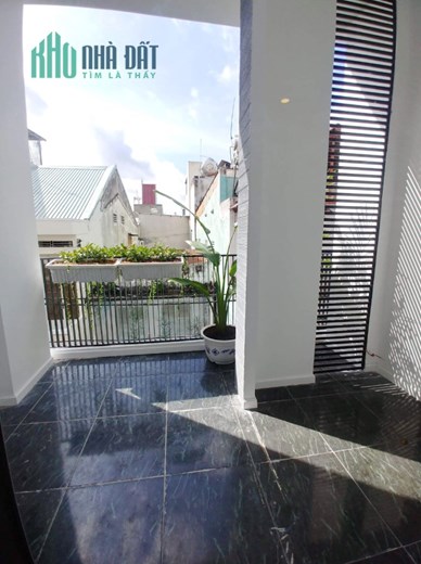 Cho thuê NNC mới, đẹp hẻm ô tô đường Dương Bá Trạc P2Q8. Giá 16 triệu