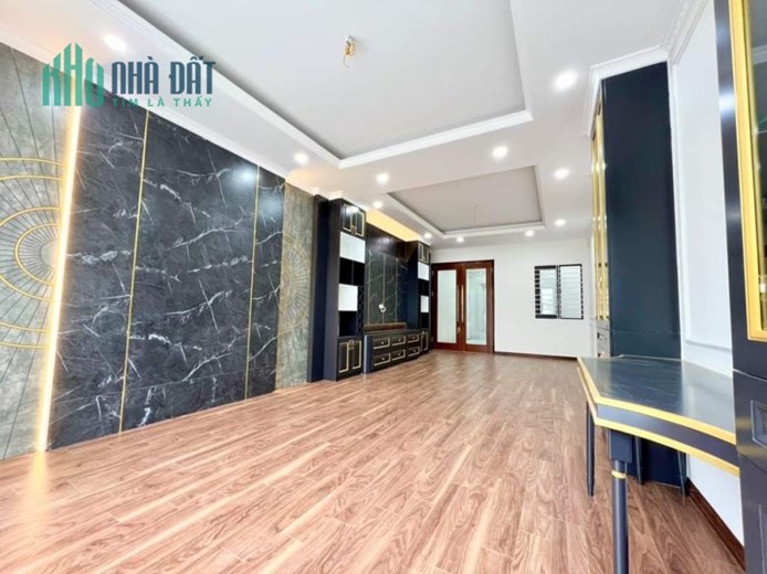Bán nhà 68m2 Ngõ 32 An Dương, Tây Hồ Thang máy Gara Ô tô Kinh doanh 13.1 Tỷ