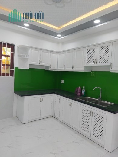 BÁN NHÀ 3 TÀNG THỊ TRẤN NHÀ BÈ - CÁCH QUẬN 7 CHỈ 1 CÂY CẦU PHÚ XUÂN - FULL NỘI THẤT CƠ BẢN - GIÁ