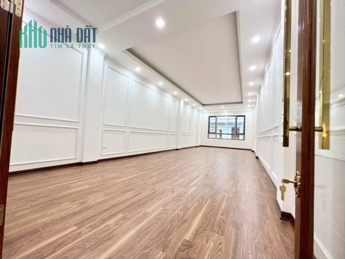 Bán nhà 45m2 6 ngủ Ngõ 32 An Dương, Tây Hồ Gara Ô tô Thang máy 7.6 Tỷ