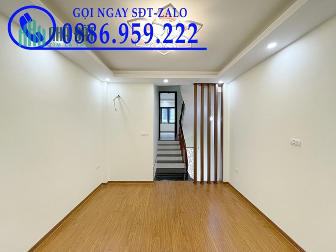 Bán nhà Tây Mỗ mặt ngõ, cách đường ô tô dừng đỗ 15m, diện tích 42m x5T 6 PN