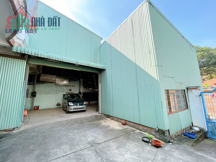 Cho thuê xưởng hơn phường Hố Nai 300m2, gần GX Lộc Lâm 8tr/tháng