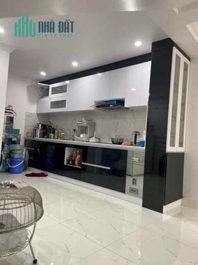 Bán nhà dân xây độc lập 3.5 tầng, diện tích 52m, ngõ 6m, GIÁ 3.93 tỉ tại Kiều Sơn- Văn Cao