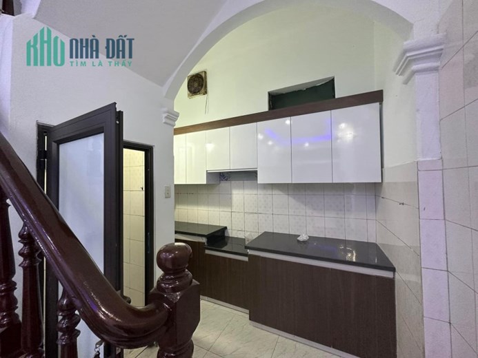 Bán nhà Bạch Đằng, 36m, 4 tầng, giá 2.95 tỷ, sđcc