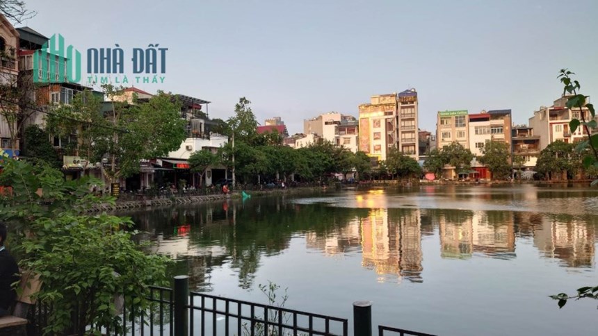 ĐỘC NHẤT VÔ NHỊ DUY NHẤT 1 CĂN LÔ GÓC HỒ ĐẦM TRÒN CƠM CHÁO BÚN PHỞ CÁC LOẠI 23 triệu,