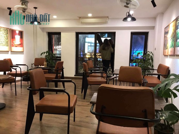 Bán nhà mặt phố Hoàng Như Tiếp, Bồ Đề, vỉa hè rộng, kinh doanh sầm uất, 110m, mặt tiền: 7 m, 33 tỷ