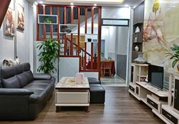 Cho thuê nhà nguyên căn ngõ ô tô đỗ cửa 60m2 4tầng Xuân Thủy Cầu Giấy  0934266313