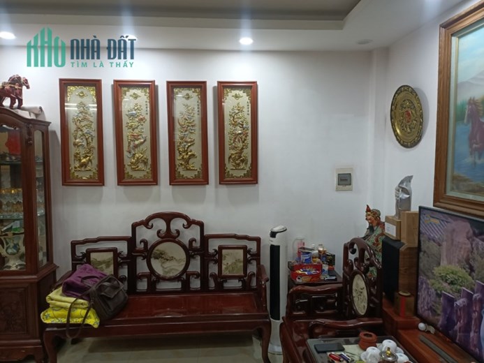 NHÀ BỒ ĐỀ,  Ô TÔ ĐỖ, FULL TIỆN ÍCH, 35M2 X 5 TẦNG CHỈ NHỈNH 3 TỶ