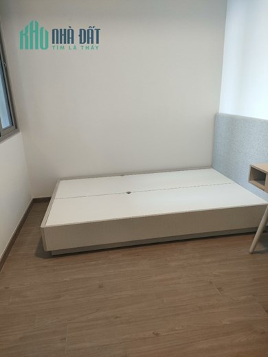 Cho thuê căn hộ 2PN+2WC có nội thất, tầng 9 view hồ bơi ngay trung tâm hành chính 5 triệu-0932234316