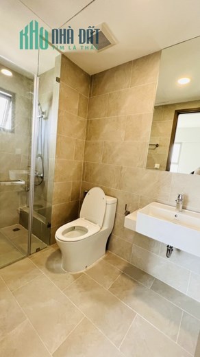 Cho thuê căn hộ 2PN+2WC có nội thất, tầng 9 view hồ bơi ngay trung tâm hành chính 5 triệu-0932234316