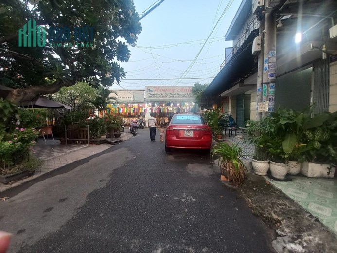 MẶT TIỀN ĐƯỜNG 10M - NGAY CHỢ HIỆP THÀNH QUẬN 12 - 64M2, 3 PN, CHỈ HƠN 4 TỶ.