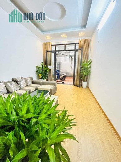Trương Định, 53m x 4 tầng, 4.45 tỷ, gần phố, ngõ thông, ba gác đỗ cửa
