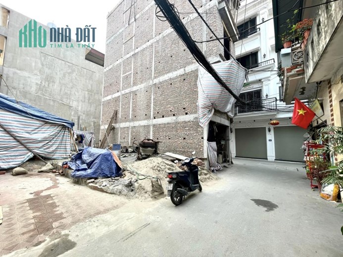 ĐẤT HIẾM,TRUNG TÂM SÀI ĐỒNG,BUÔN BÁN SẦM UẤT,38M2,MT3,8M,GIÁ NHỈNH 3 TỶ.