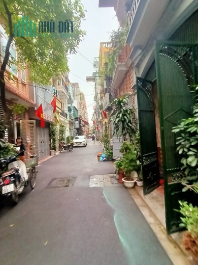 NHÀ SÀI ĐỒNG,4 TẦNG,PHÂN LÔ,ÔT TRÁNH,LÔ GÓC 2 MẶT THOÁNG,GIÁ 7 TỶ,