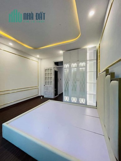 CHỦ CẦN BÁN GẤP NHÀ 43M2 PHỐ DỊCH VỌNG, NGÕ THÔNG – GẦN PHỐ 4.9 TỶ