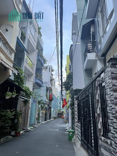 Trung tâm Phú Nhuận giáp Quận 1, 50m2 4 Tầng 5PN, xe hơi tới cửa, ở ngay, 7.3 Tỷ TL