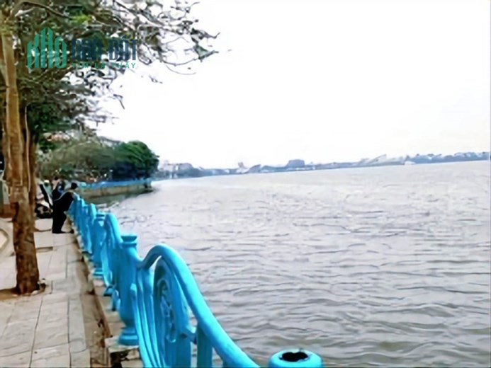 CỰC HIẾM MẶT PHỐ VIEW HỒ TÂY THƠ MỘNG - VỈA HÈ - Ô TÔ TRÁNH - KINH DOANH ĐA LOẠI HÌNH.
