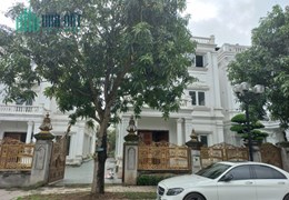 Bán biệt thự Hoa Sữa Vinhomes Reversede 362m2. LH: Địa Thủy Sư Trần Thọ 0906299843